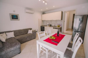  Apartments Jasna  Подстрана